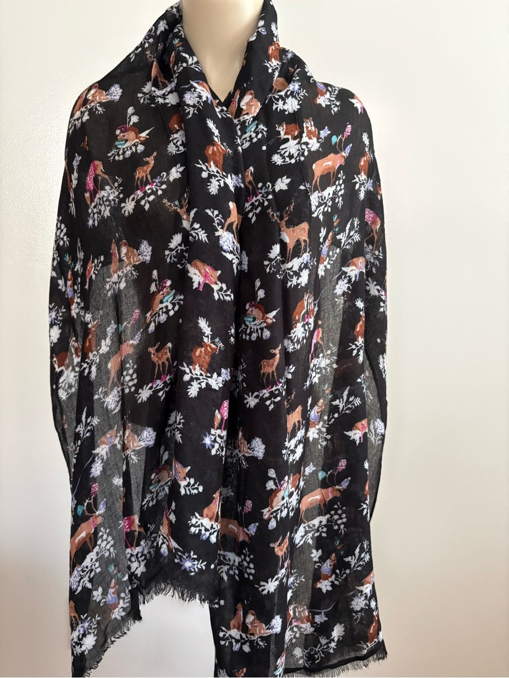 NWT Vera Bradley “Merry Mischief” Soft Fringe Scarf Lightweight 75”X30”